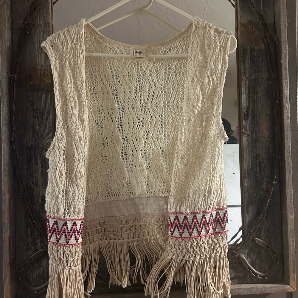 Cream Crochet Fringe Vest with Red Accents western fun 🤩